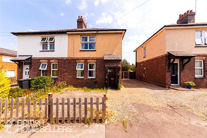 2 Bedroom Semi-Detached House For Sale In Upper Howsell Road, Malvern, Worcestershire, WR14