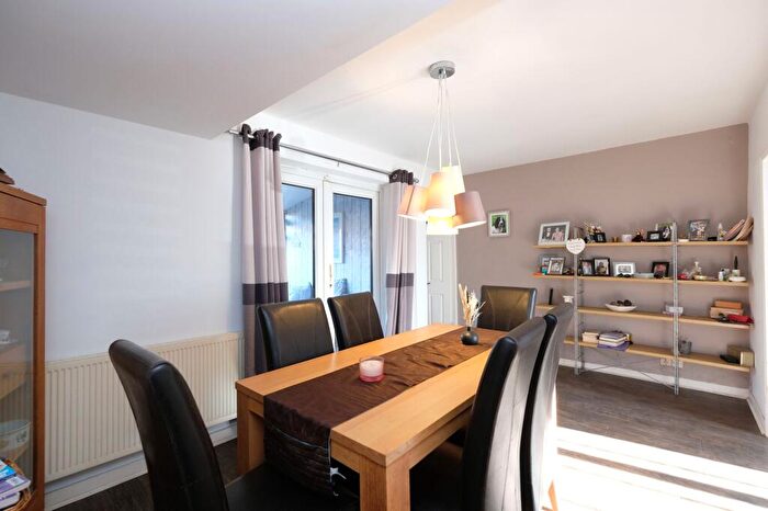 3 Bedroom Semi-Detached House For Sale In Weymouth Road, Eccles, M30