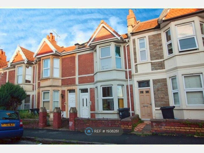 3 Bedroom Terraced House To Rent In Repton Road, Bristol, BS4