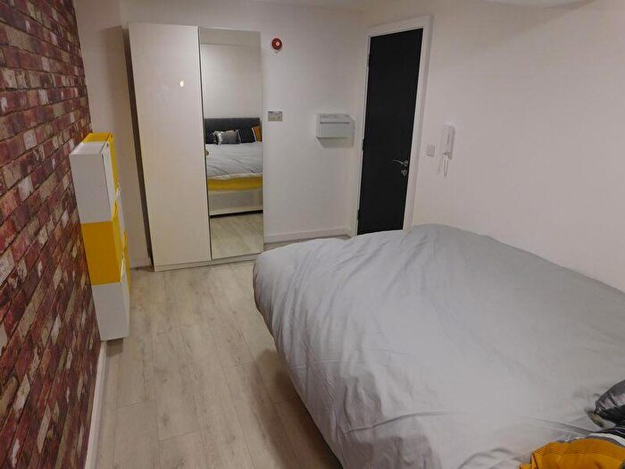 1 Bedroom Flat To Rent In One Bedroom Studio Apartment, Sir Thomas Street, L1