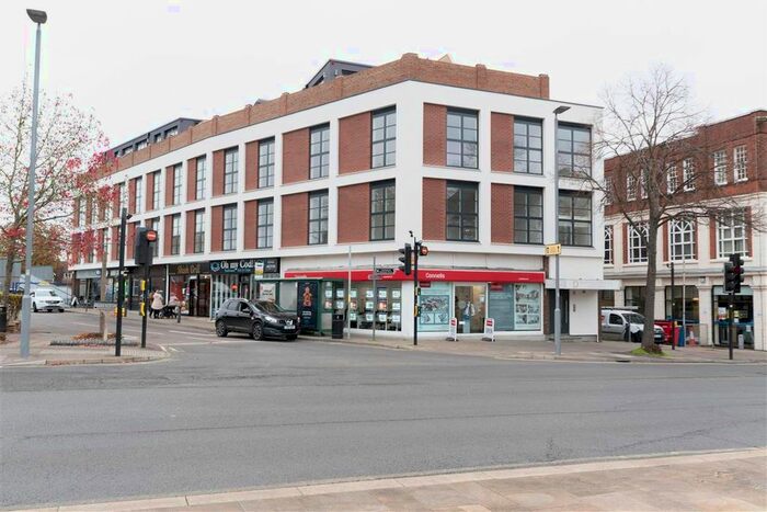 2 Bedroom Flat To Rent In Station Parade, Letchworth Garden City, SG6