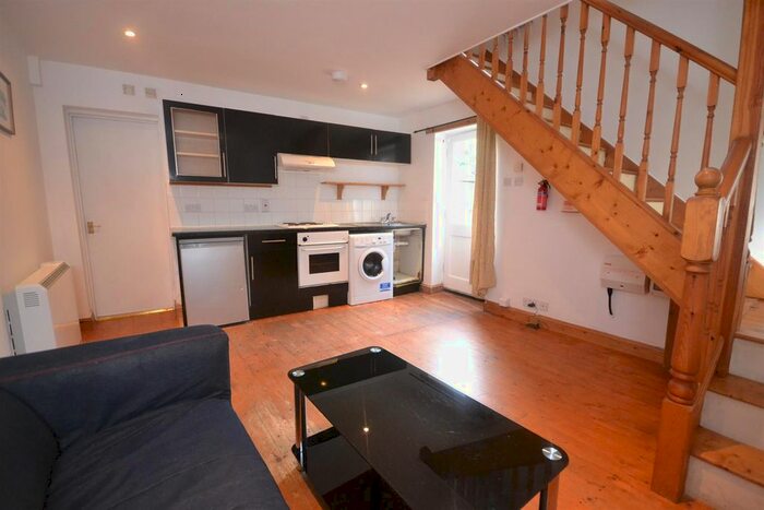 1 Bedroom Flat To Rent In Christchurch Road, Reading, RG2