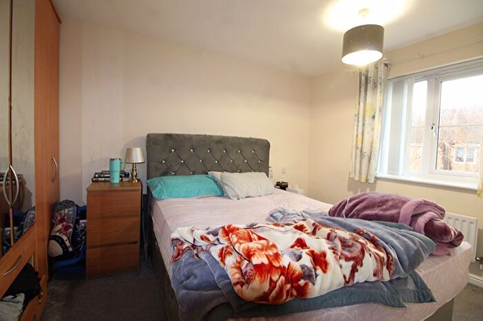 4 Bedroom Detached House For Sale In Morgan Close, Leagrave, Luton, LU4