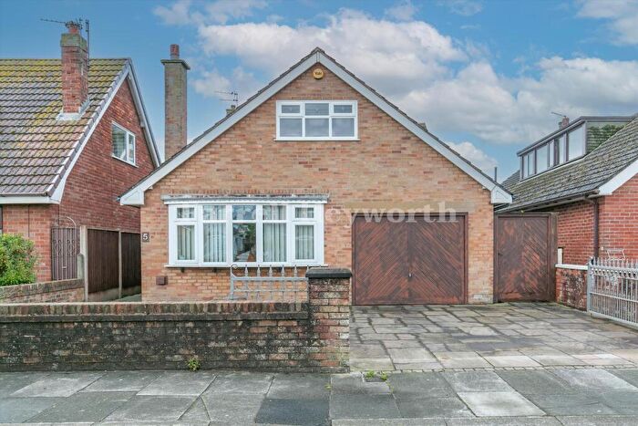4 Bedroom Bungalow For Sale In Ipswich Place, Thornton Cleveleys, FY5