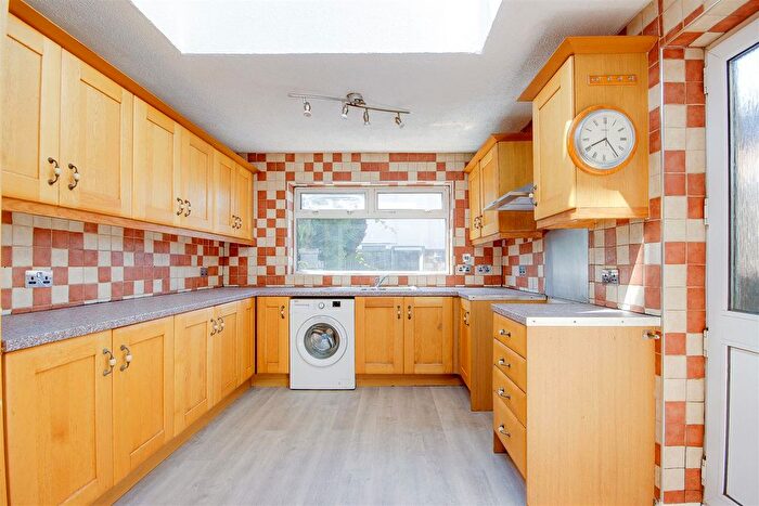 3 Bedroom Terraced House For Sale In Carterhatch Road, Enfield, EN3