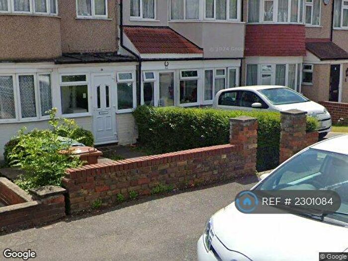 3 Bedroom Terraced House To Rent In Clitheroe Avenue, Harrow, HA2