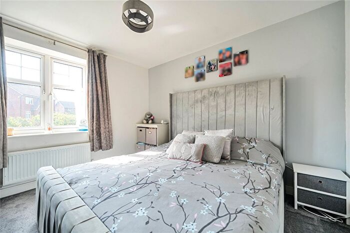 2 Bedroom Flat For Sale In Flat, Lee Court, Skinner Drive, Wokingham, RG41