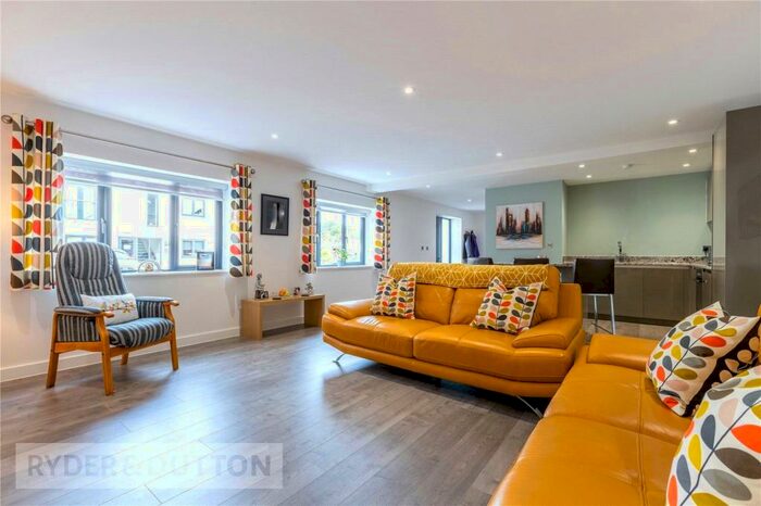 2 Bedroom Apartment For Sale In The Loom, Holcombe Road, Helmshore, Rossendale, BB4