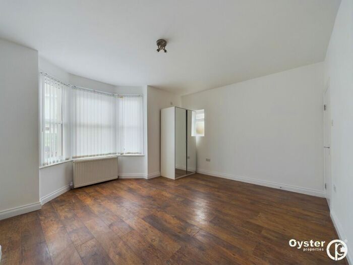 1 Bedroom Flat To Rent In Oxford Road, Reading, RG30