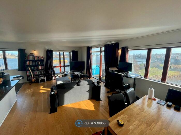 2 Bedroom Flat To Rent In Maurer Court, London, SE10