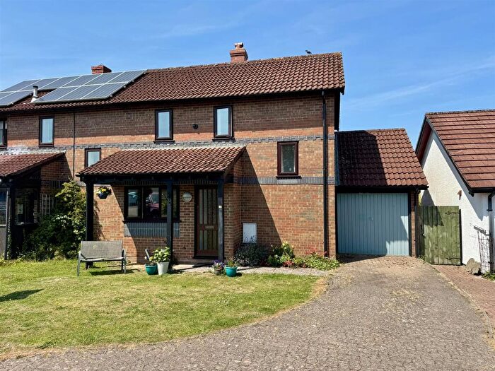 2 Bedroom Semi Detached House For Sale In Pontwilym, Brecon, LD3