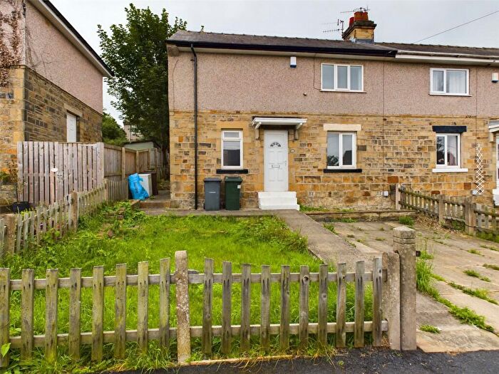 2 Bedroom Semi Detached House To Rent In Albert Avenue, Shipley, West Yorkshire, BD18