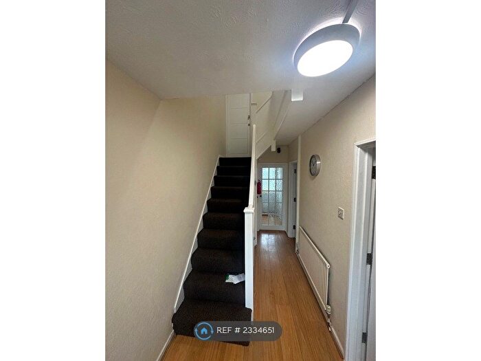 3 Bedroom Terraced House To Rent In Edington Road, London, SE2