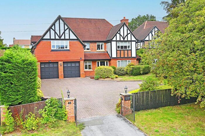 6 Bedroom Detached House For Sale In Fulwith Road, Harrogate, HG2