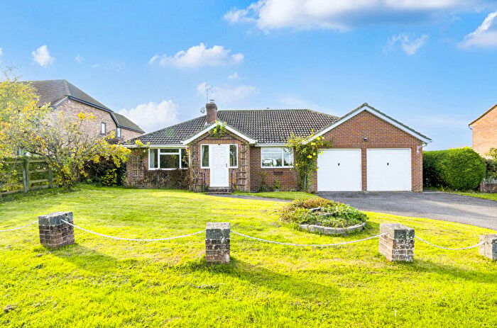3 Bedroom Detached Bungalow For Sale In Top Green, Lockerley, Romsey, SO51