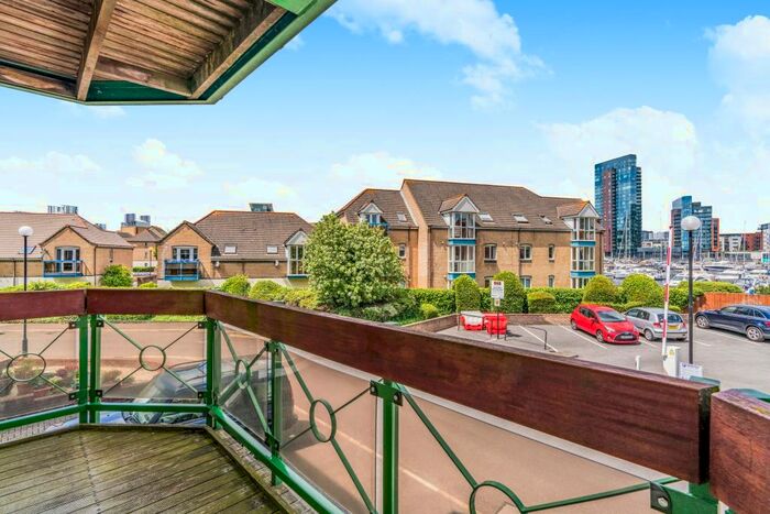 2 Bedroom Apartment To Rent In Pacific Close, Ocean Village, SO14