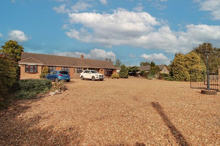 4 Bedroom Detached Bungalow To Rent In Fallow Corner Drove, Manea, PE15