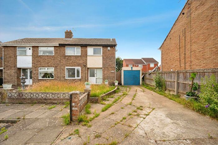 3 Bedroom Semi-Detached House For Sale In Belleisle Road, Laceby Acres, DN34