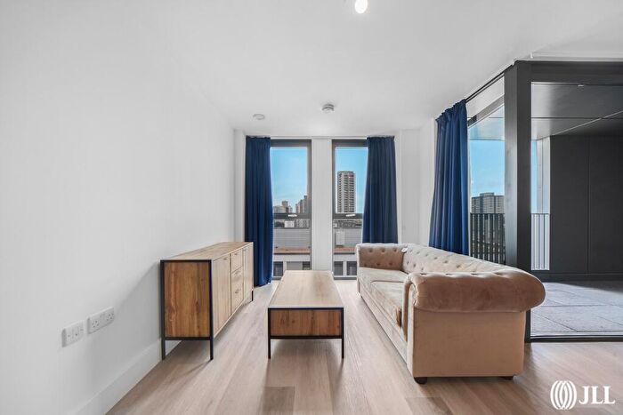 1 Bedroom Apartment To Rent In Corn House, E15