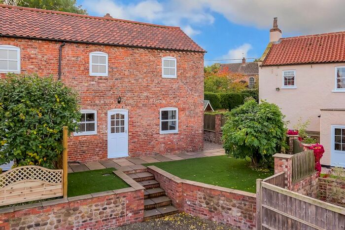 2 Bedroom Cottage For Sale In High Street, Whixley, YO26