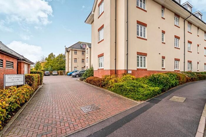 2 Bedroom Flat To Rent In Baxendale Road, Chichester, PO19