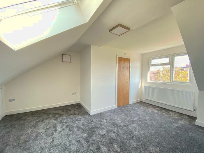 2 Bedroom Flat To Rent In Stretford Road, Urmston, Manchester, Greater Manchester, M41