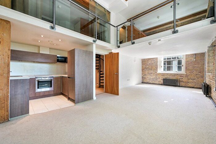 2 Bedroom Flat To Rent In Marlborough Road, London, SE18