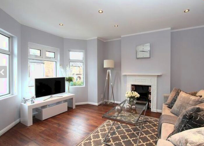 2 Bedroom Flat To Rent In Wellesley Road, Harrow-On-The-Hill HA1
