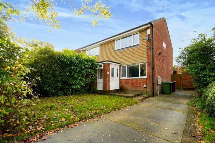 2 Bedroom Semi-Detached House To Rent In Birkdale Drive, Alwoodley, LS17