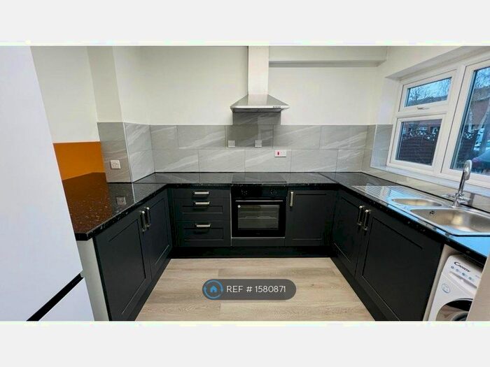 4 Bedroom Terraced House To Rent In St. Albans Road, Cheam, Sutton, SM1