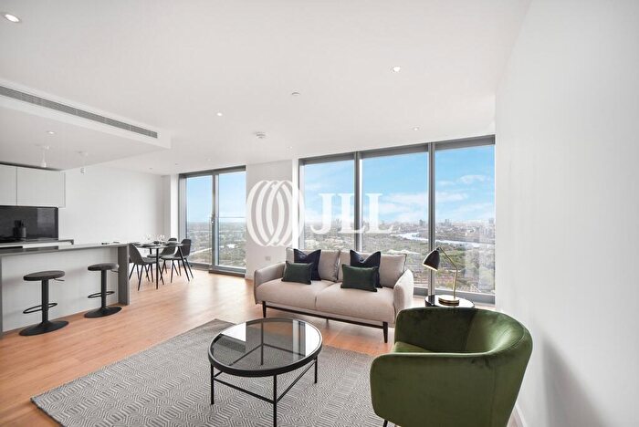 2 Bedroom Flat To Rent In Landmark Pinnacle, Marsh Wall, E14