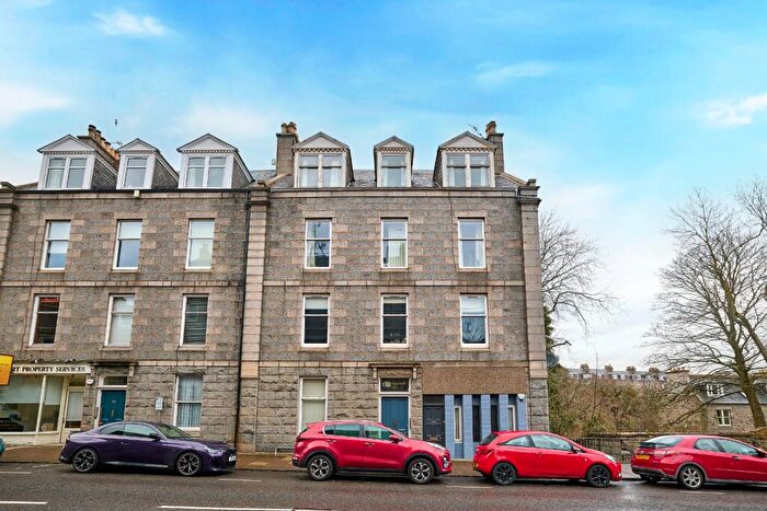 2 Bedroom Flat To Rent In Skene Street, City Centre, Aberdeen, AB10