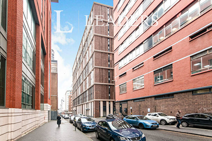 2 Bedroom Apartment To Rent In Landrow Place, Lionel Street, Birmingham, B3