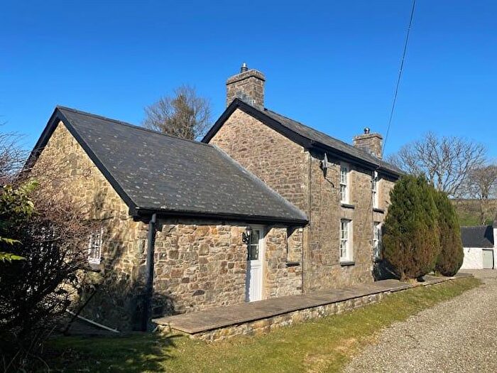 3 Bedroom Farm To Rent In Cwmsychpant, Llanybydder, SA40