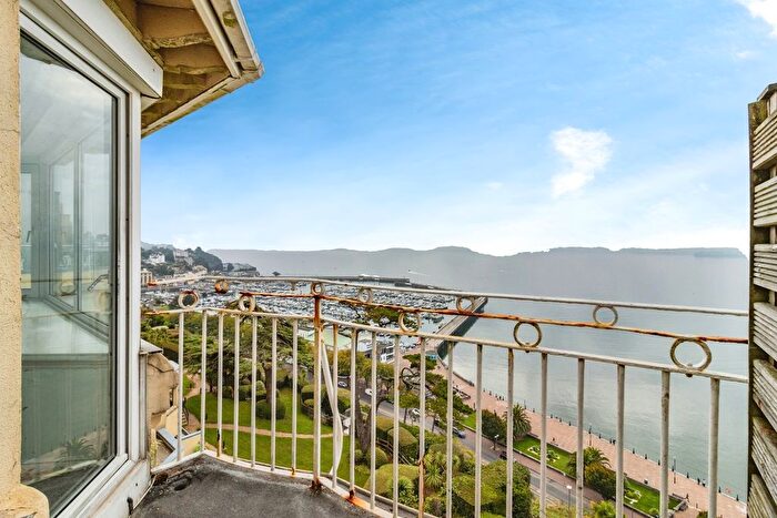 1 Bedroom Flat For Sale In Warren Road, Torquay, Devon, TQ2