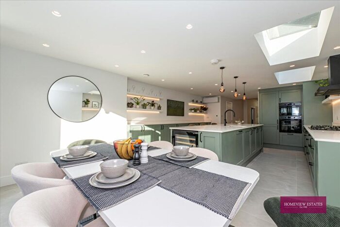 4 Bedroom Terraced House To Rent In Tennyson Road, Queens Park, London, NW6