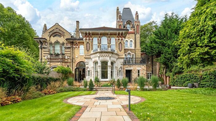 5 Bedroom House To Rent In Well Road, Hampstead, London, NW3