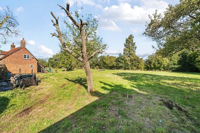 4 Bedroom Detached House For Sale In Bellingdon, Buckinghamshire, HP5