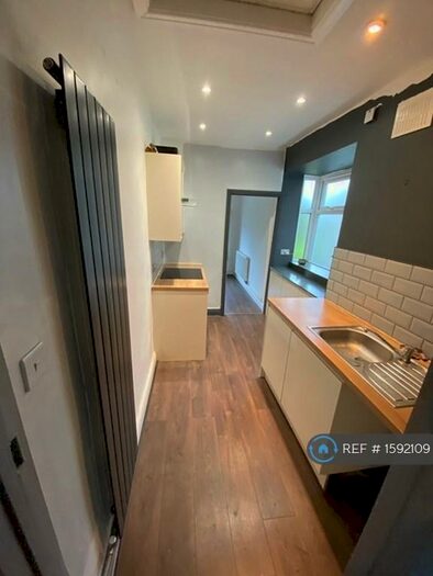 2 Bedroom Bungalow To Rent In Hawksworth Road, Accrington, BB5