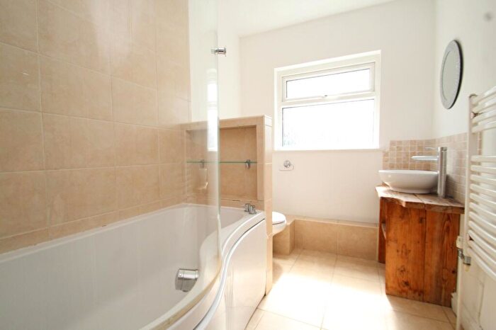 1 Bedroom Flat To Rent In Wood Lane, Chapel Allerton, Leeds, West Yorkshire, LS7