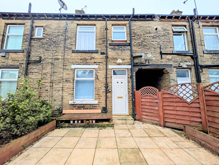 2 Bedroom Terraced House For Sale In Draughton Street, Bradford, BD5