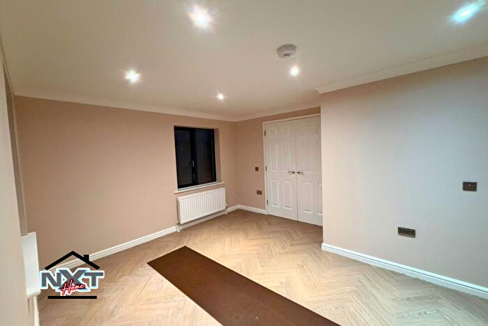 1 Bedroom Flat To Rent In Monteagle Way, Hackney, E5