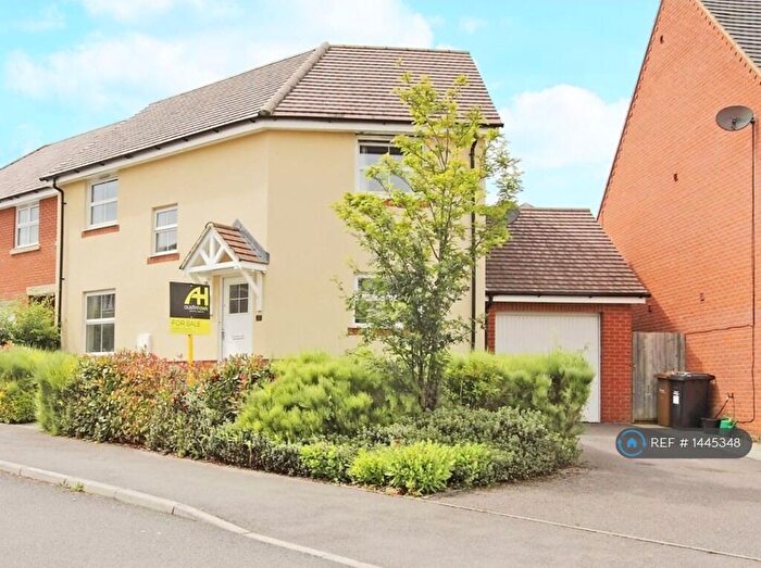 3 Bedroom Semi-Detached House To Rent In Ryeland Way, Andover, SP11