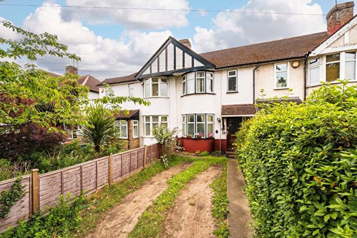 3 Bedroom Property For Sale In Uxbridge Road, Feltham, TW13