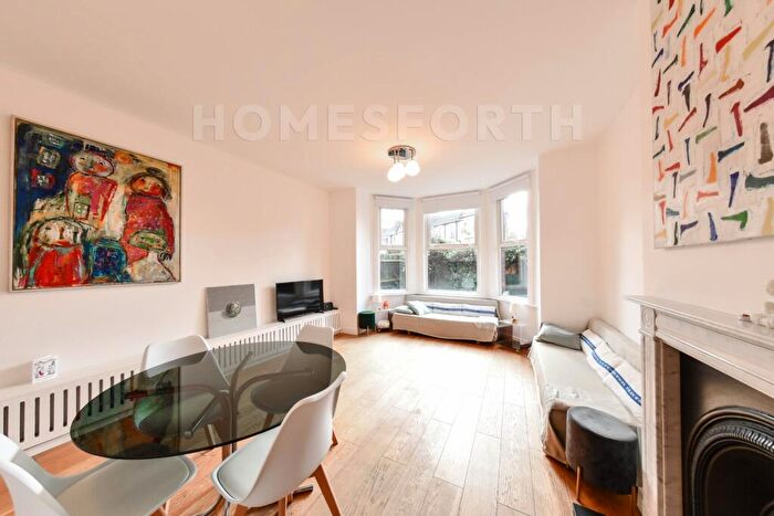 3 Bedroom Flat To Rent In Riffel Road, Willesden Green, NW2