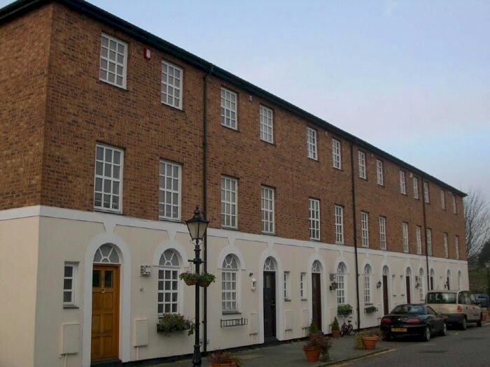 1 Bedroom Flat To Rent In Copenhagen Gardens, London, W4