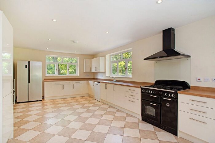 5 Bedroom Detached House To Rent In Brenchley Road, Horsmonden, Tonbridge, Kent, TN12