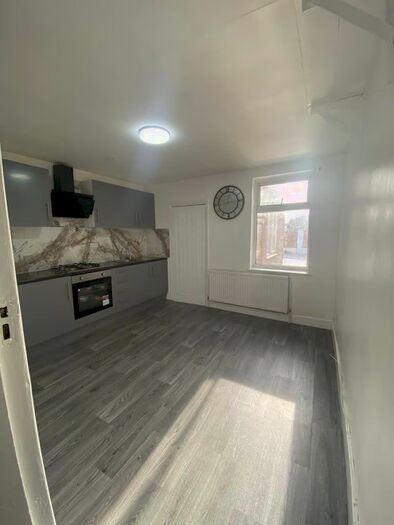 3 Bedroom Terraced House To Rent In Cowper Road, Rainham, London, RM13