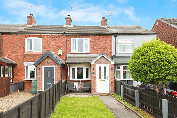2 Bedroom Terraced House For Sale In Station Road, Winsford, Cheshire, CW7
