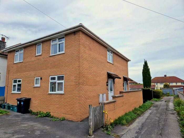 2 Bedroom Flat To Rent In Stroud Road, Patchway, Bristol, BS34